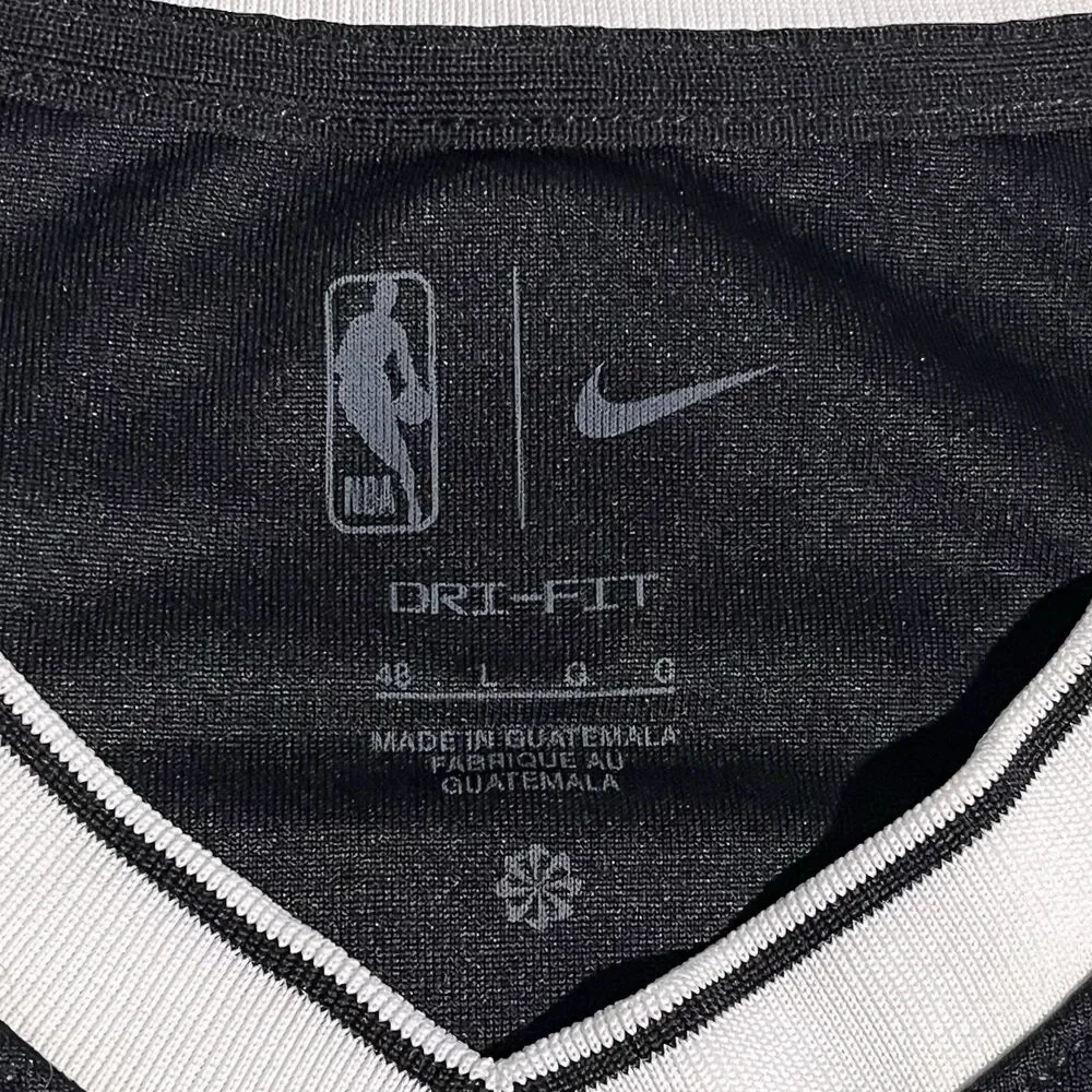 NBA Nike Brooklyn Nets Kyrie Irving Jersey #11 Men’s L (48)